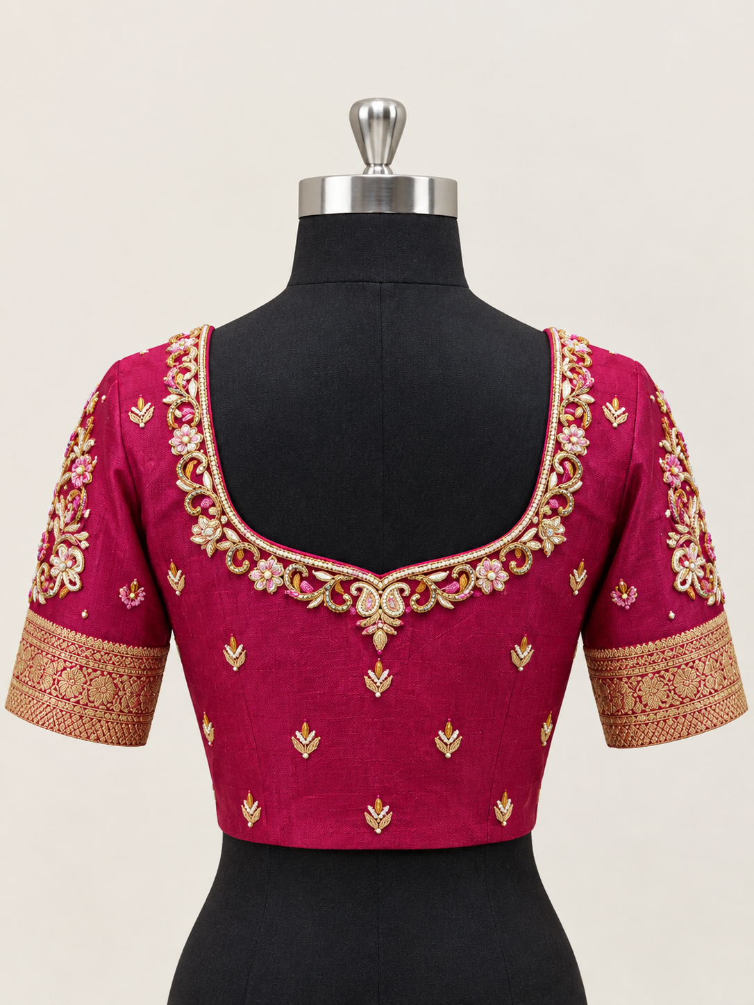Majenta blouse in paisley